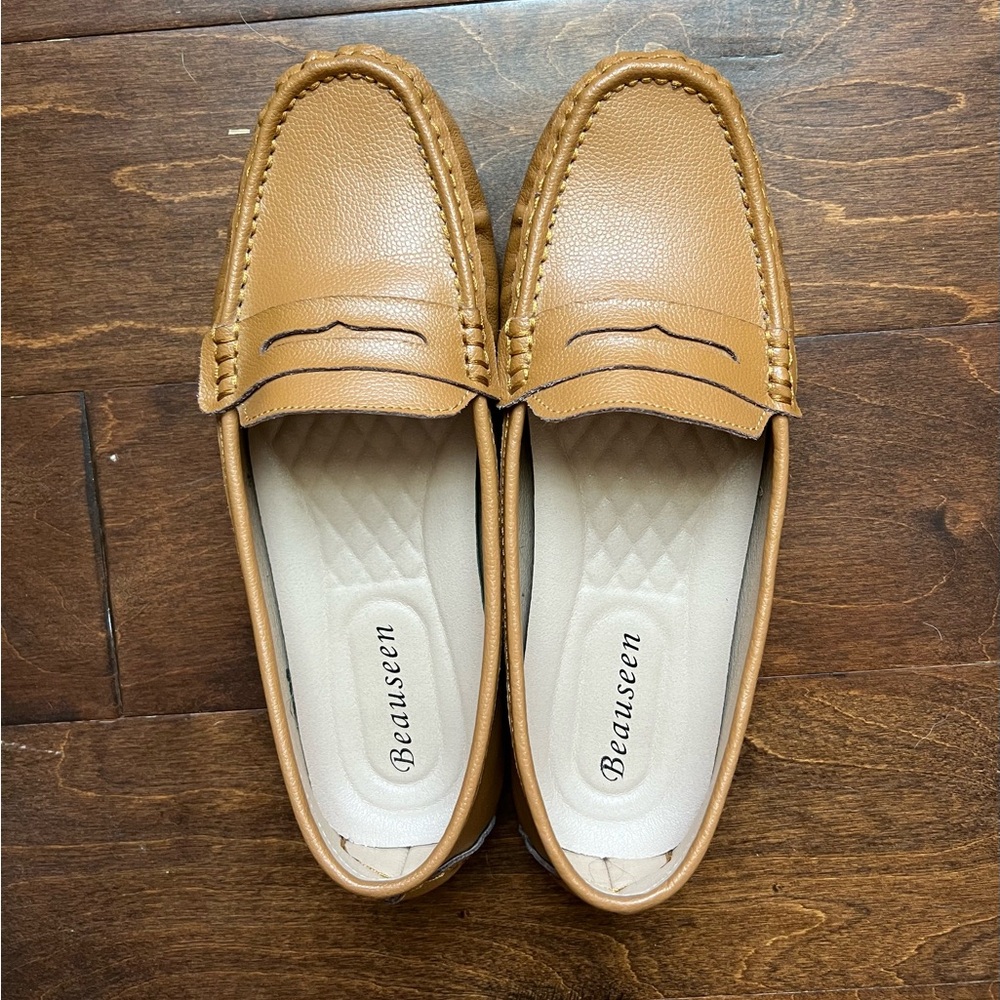 Beauseen Women’s Tan Loafers Sz 11